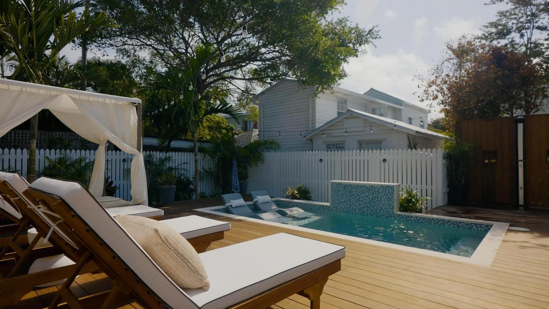American Shoal Light Suite Key West 0*,