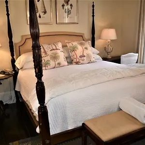 Simonton Court Historic & Cayo Hueso